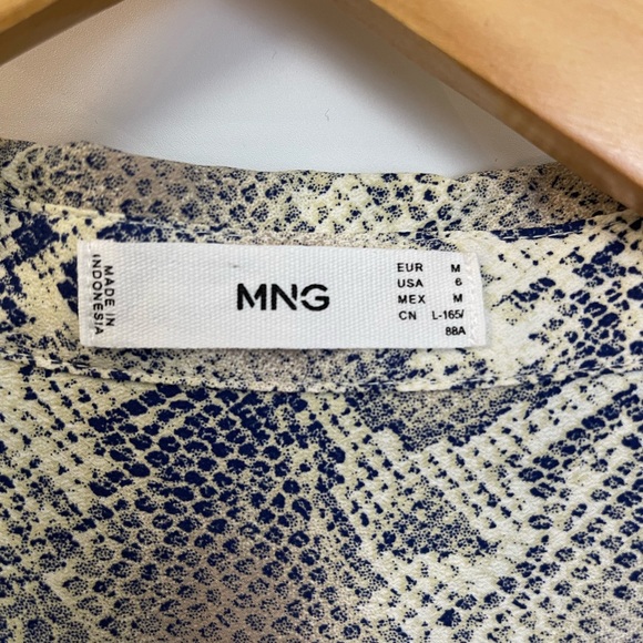 Mango Button Up Shirt Women’s 6 Snakeskin MNG Collared Long Sleeve - Picture 7 of 8